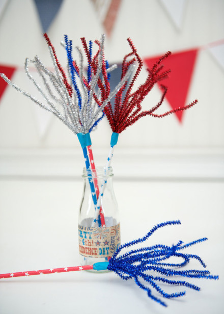 4 Patriotic July 4th Party Crafts for Kids · Kix Cereal